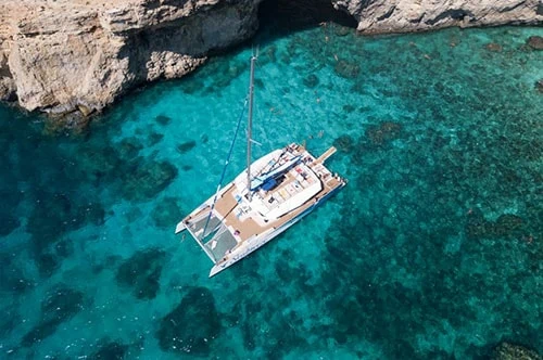 Boat tour to Blue Lagoon and Crystal Lagoon.