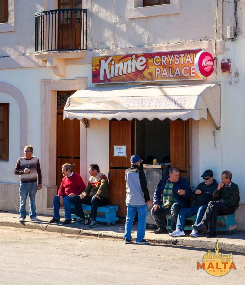 is-Serkin aka Crystal Palace in Rabat: The best pastizzi in town.