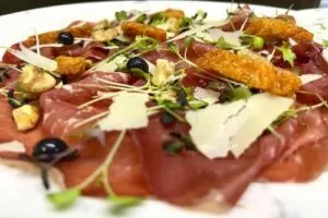 An appetiser with parma ham and bresaola at Da Luigi, Rabat.
