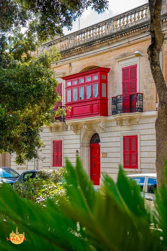 A colourful traditional house in one of the main streets of Rabat. 