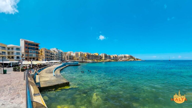 The famous promenade in Marsalforn.